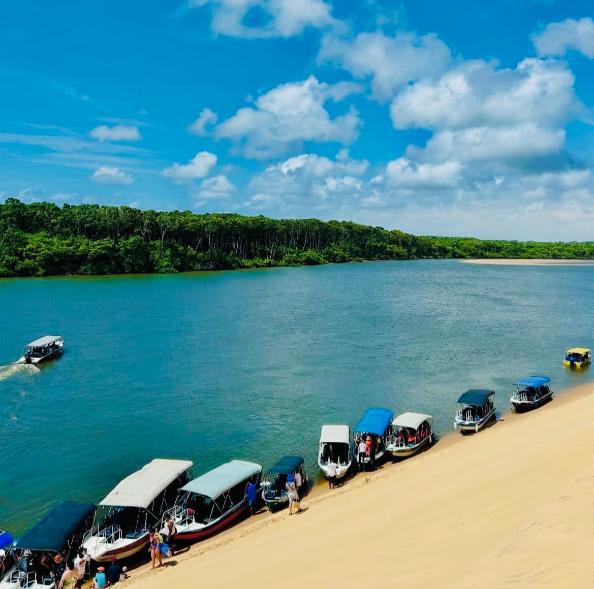 Imagem de Passeio + Transfer Barreirinhas x Atins